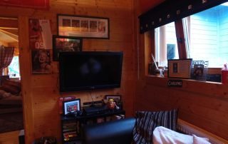 Loghouse.ie log cabin. Top quality log house products.