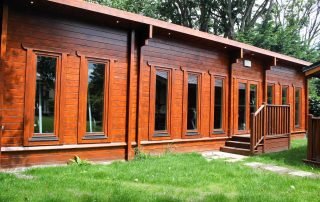 Loghouse.ie log cabin. Top quality log house products.