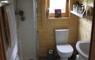 Loghouse.ie log cabin. Top quality log house products.