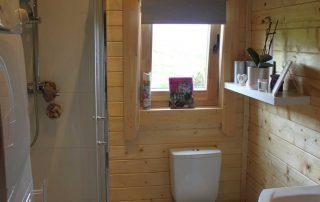 Loghouse.ie log cabin. Top quality log house products.