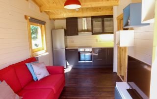 Loghouse.ie log cabin. Top quality log house products.