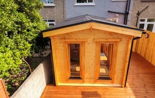 Loghouse.ie log cabin. Top quality log house products.
