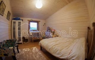 Four Bed Log Cabin Bedroom 3