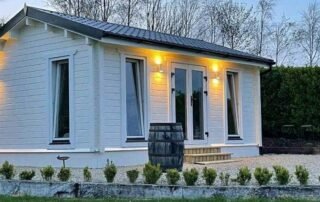 Loghouse-Ireland---Cosy-Tiny-House-1